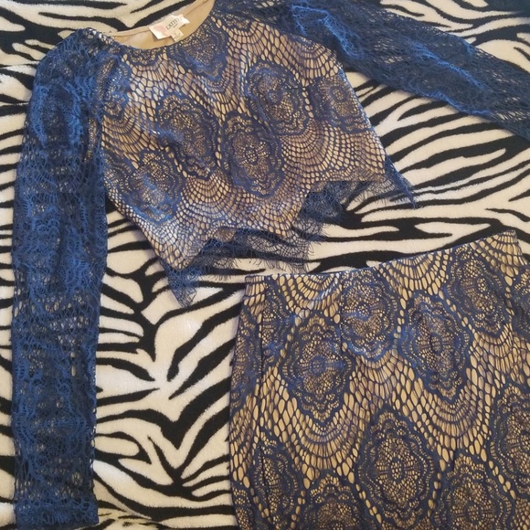 L'ATISTE Dresses & Skirts - Crop top and skirt set